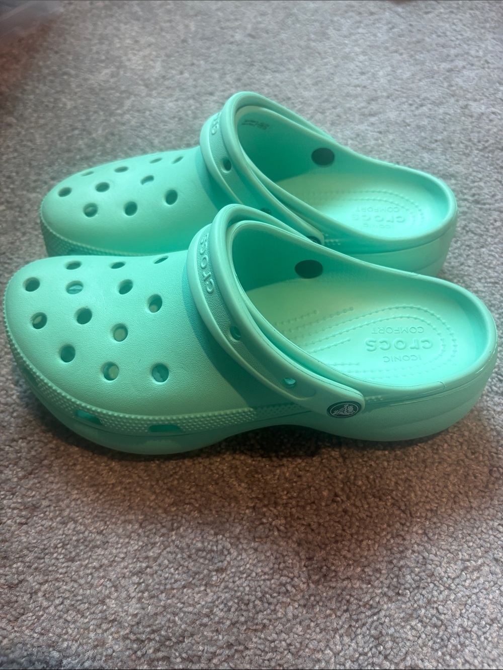 CROCS women’s platform W9